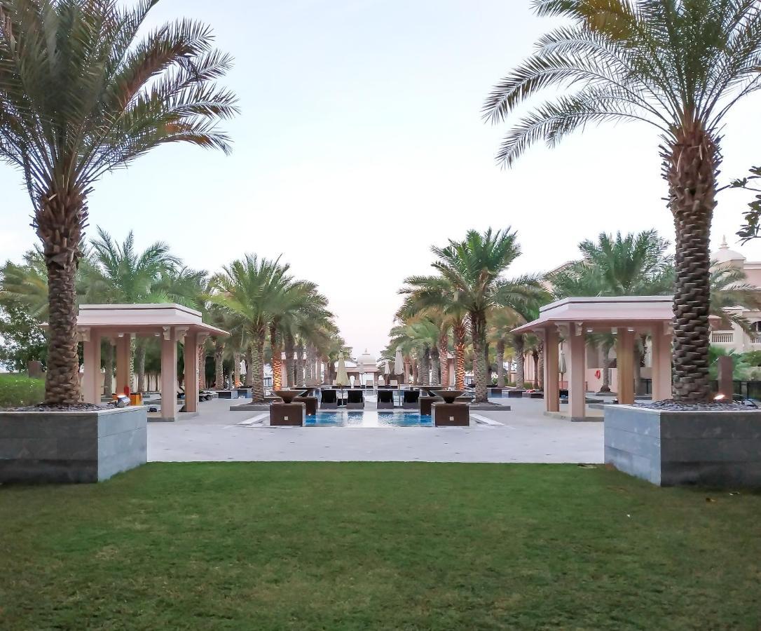 Maison Privee - Charming Apt With Sea View On The Palm Jumeirah Dubai Eksteriør bilde